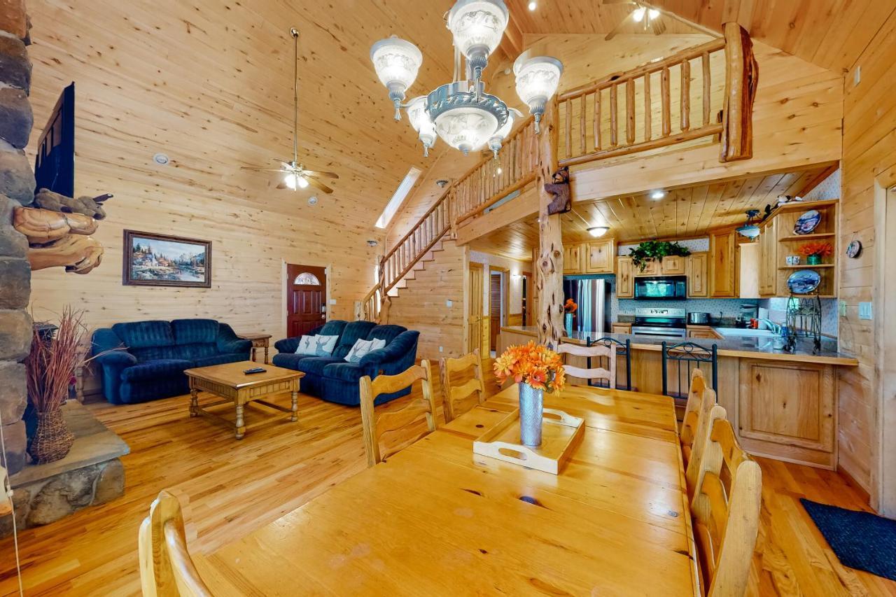 Вилла Whispering Pines Retreat Пайнтоп-Лейксайд Экстерьер фото