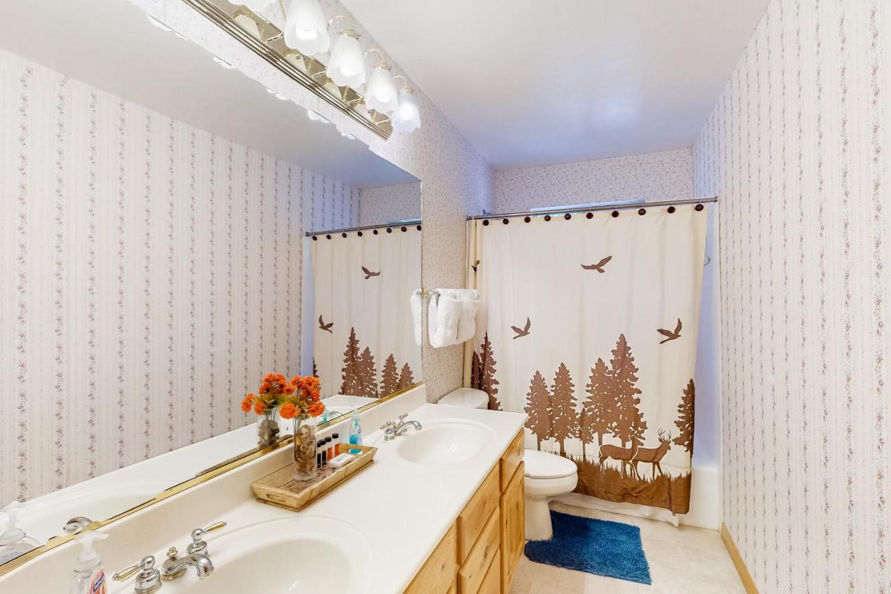 Вилла Whispering Pines Retreat Пайнтоп-Лейксайд Экстерьер фото
